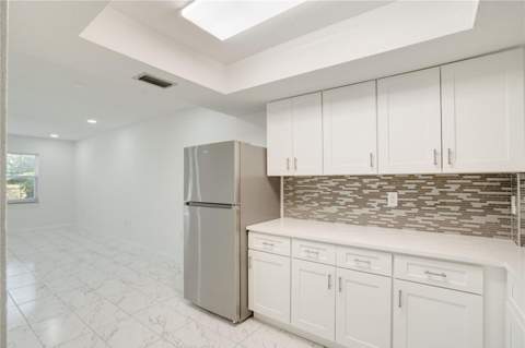 4013 Lake Bayshore Dr #107, Bradenton FL - photo 14 of 32