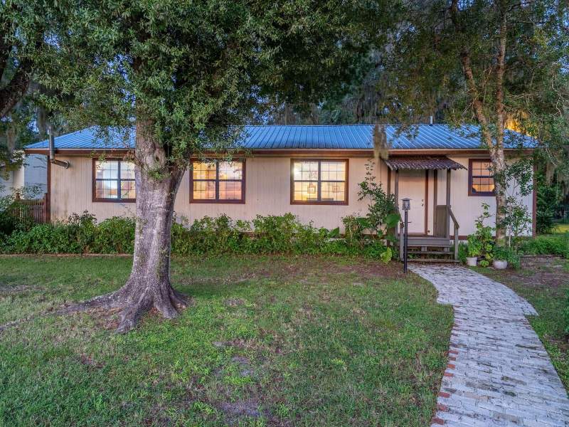 3 bedroom Single Family Residence at 25212 E Highway 316, Salt Springs, Salt Springs — photo 3