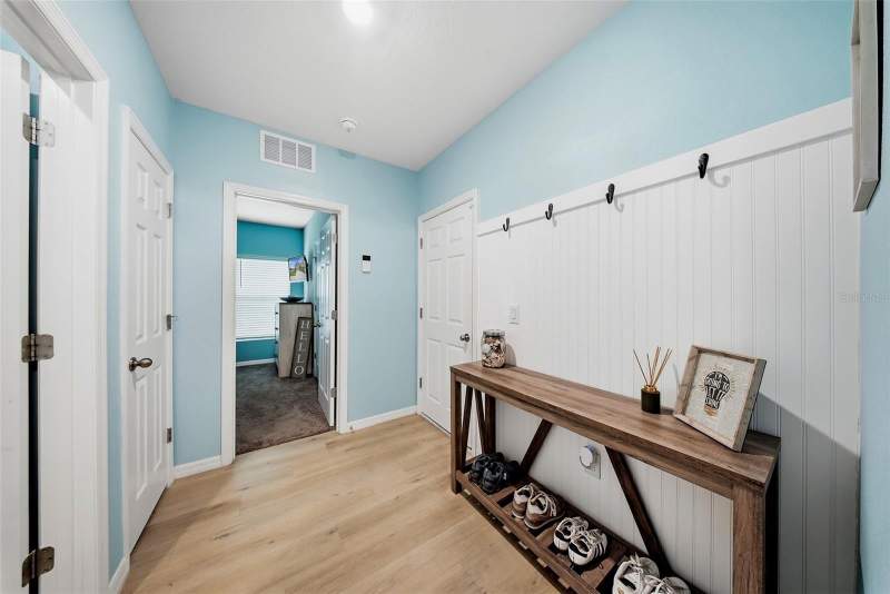 5 bedroom Single Family Residence at 12953 Camarillo Place, Hinton Hawkstone Ph 2A & 2B2, Lithia — photo 4