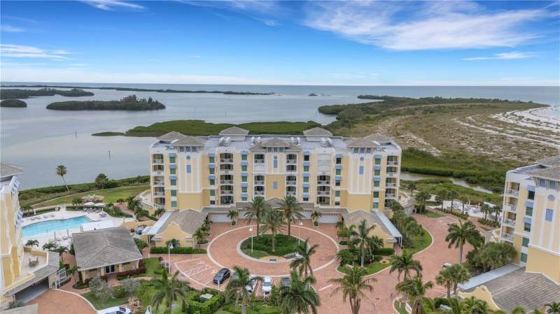 3 bedroom Condominium at 795 Collany Road #304, Sunset Pointe At Collany Key III Condo, St Petersburg — photo 5