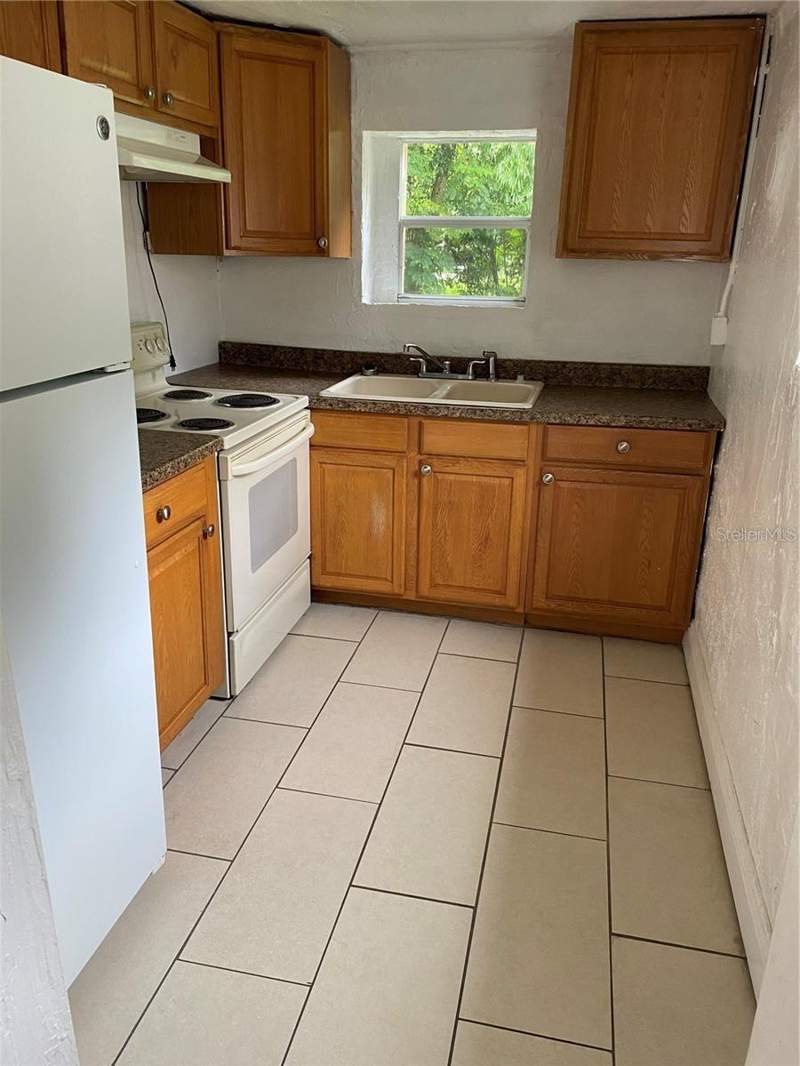 3 bedroom Single Family Residence at 414 NW 9th Avenue, Clines Sub, Ocala — photo 3