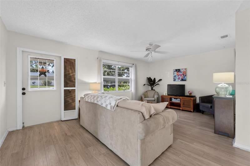 1 bedroom Condominium at 401 De Grasse Place #21, Dorchester A Condo, Sun City Center — photo 3