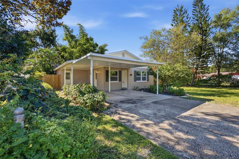 3 bedroom Single Family Residence at 6709 S Dauphin Avenue, Crescent Park, Tampa — photo 2