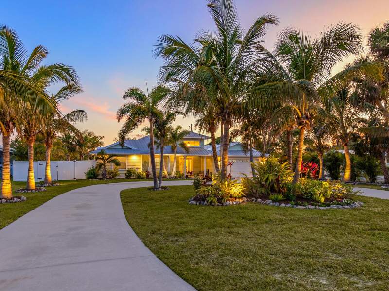 5 bedroom Single Family Residence at 221 Lychee Road, Nokomis, Nokomis — photo 3