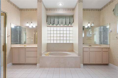 2122 Platinum Drive, Sun City Center FL - photo 23 of 55