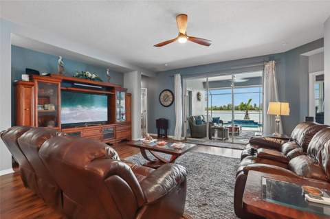 809 Seminole Sky Drive, Ruskin FL - photo 15 of 63