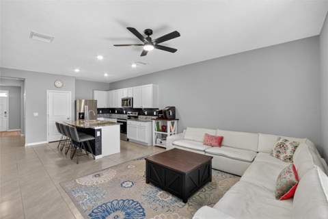 5055 Captain Davis Drive, Wimauma FL - photo 12 of 63