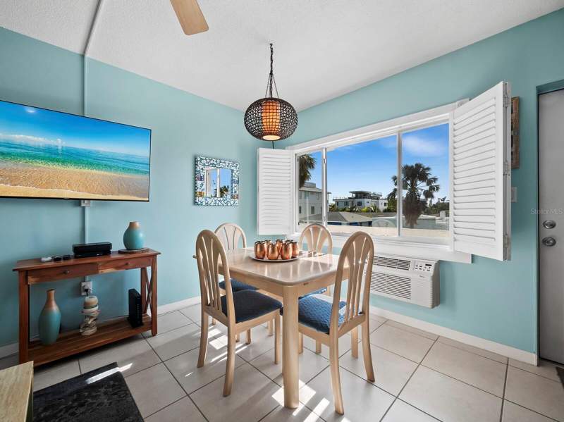 1 bedroom Condominium at 475 Benjamin Franklin Drive #215, Lido Dorset, Sarasota — photo 5