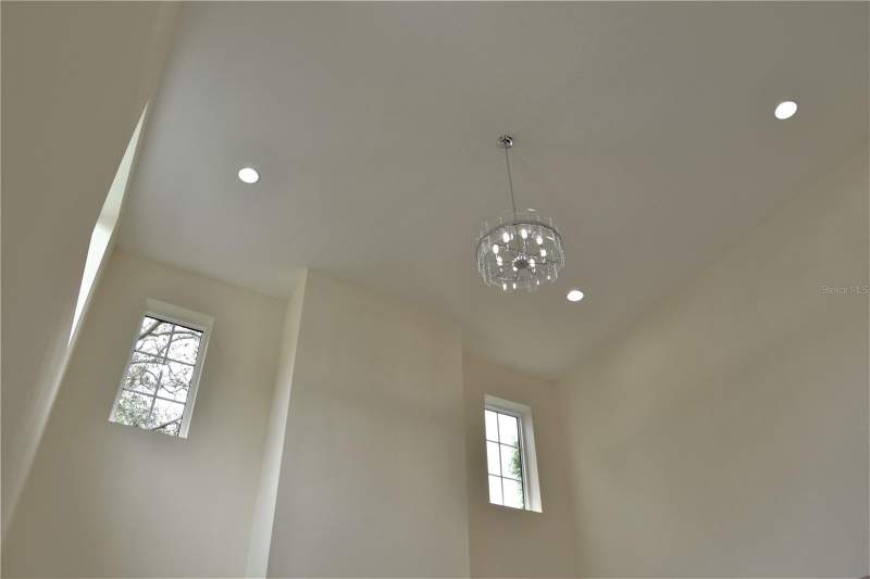5 bedroom Single Family Residence at 6706 Burlington Avenue, Patriots Place, St Petersburg — photo 5