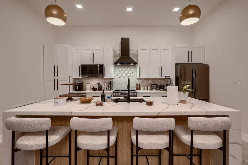 5 bedroom Single Family Residence at 13509 Park Boulevard, Pinellas Groves, Seminole — photo 3