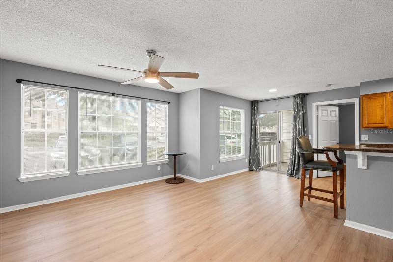 2 bedroom Condominium at 1069 S Hiawassee Road #1317, Tradewinds, Orlando — photo 3