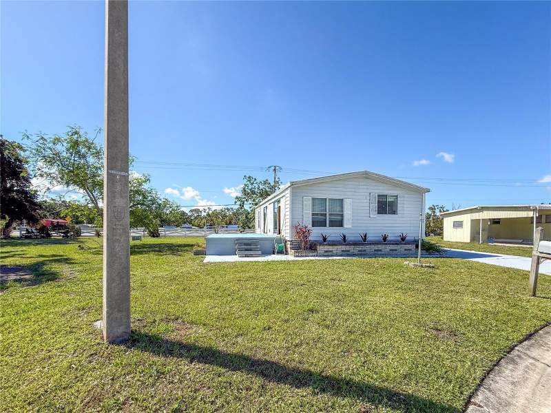 2 bedroom Manufactured Home at 4609 10th Street Court, Tidevue Estates First Add, Ellenton — photo 5