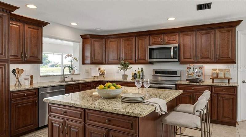 3 bedroom Single Family Residence at 3504 Wilderness Boulevard, River Wilderness Ph I, Parrish — photo 5