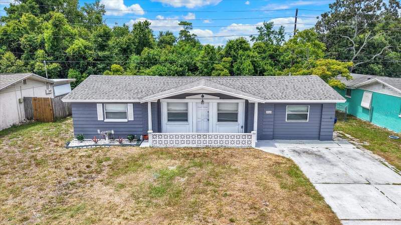 2 bedroom Single Family Residence at 3920 Beacon Square Drive, Beacon Square, Holiday — photo 4