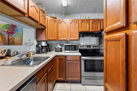 8217 Sun Spring Circle #72, Orlando FL - photo 6 of 6