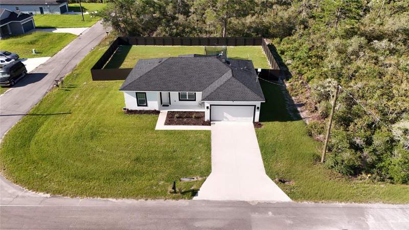 3 bedroom Single Family Residence at 14 Fisher Place, Silver Spgs Shores Un 35, Ocklawaha — photo 2