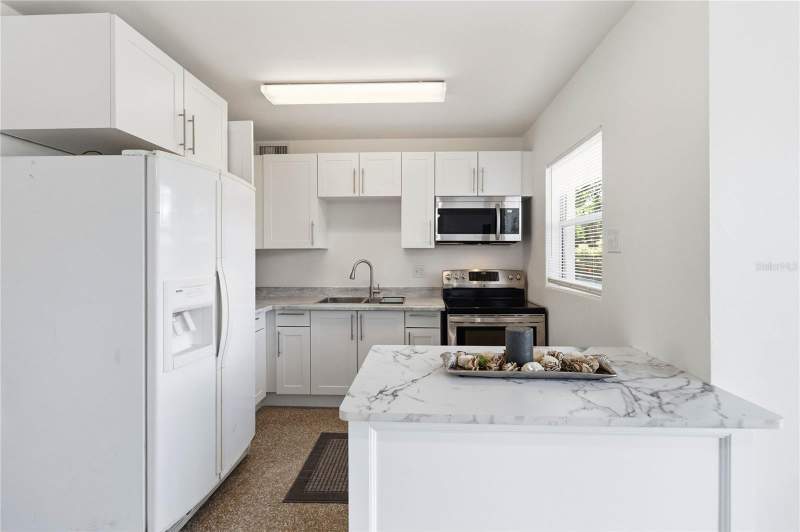 2 bedroom Single Family Residence at 6018 W Livingston Street, Crescent Heights, Orlando — photo 4