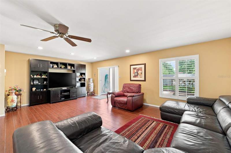 3 bedroom Townhouse at 2700 Bayshore Boulevard #592, Mediterranean Manors, Dunedin — photo 4
