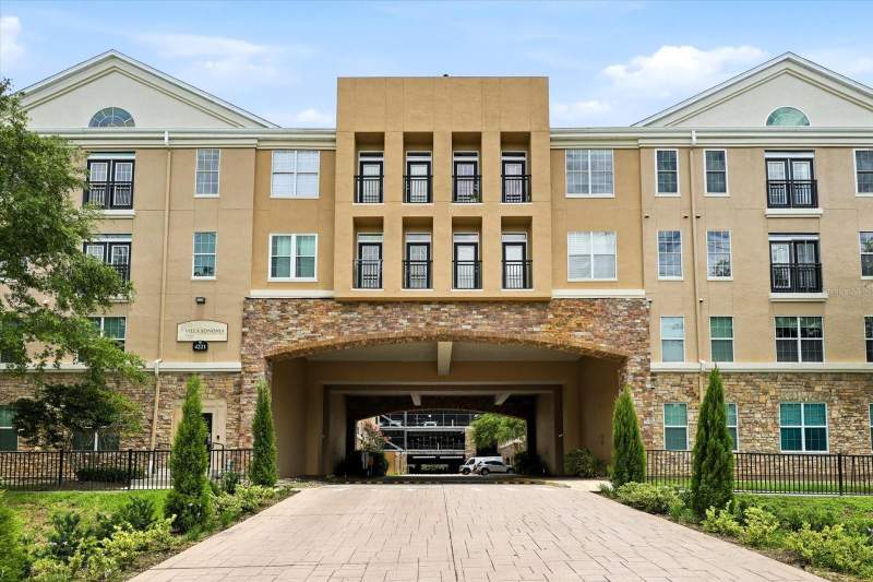 4221 W SPRUCE STREET #2101 home for sale in Villa Sonoma