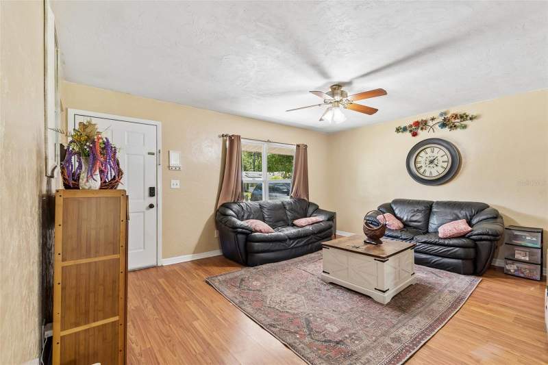 3 bedroom Single Family Residence at 5934 NW 30th Terrace, Northwood Pines, Gainesville — photo 4