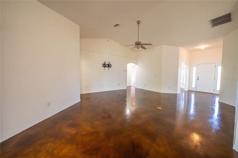 3 bedroom Single Family Residence at 198 Malauka Run, Silver Spgs Shores Un 31, Ocklawaha — photo 5