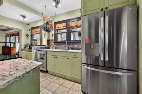 652 8th Avenue, St Petersburg FL - photo 12 of 27