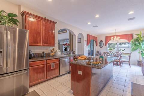 915 Hickory Fork Drive, Seffner FL - photo 10 of 47