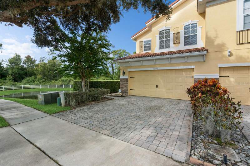 3 bedroom Townhouse at 10376 Fallsgrove Street, Grandview Isles, Orlando — photo 2