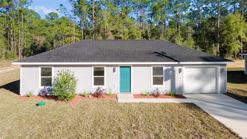15586 SW 38TH PLACE home for sale in Rainbow Park