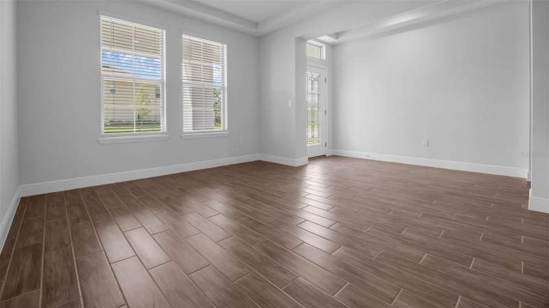 5 bedroom Single Family Residence at 11887 Shine View Lane, Waterleigh, Winter Garden — photo 3
