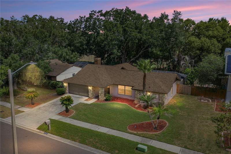 Bloomingdale Oaks