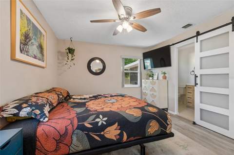 4185 Whiting Drive, St Petersburg FL - photo 16 of 45