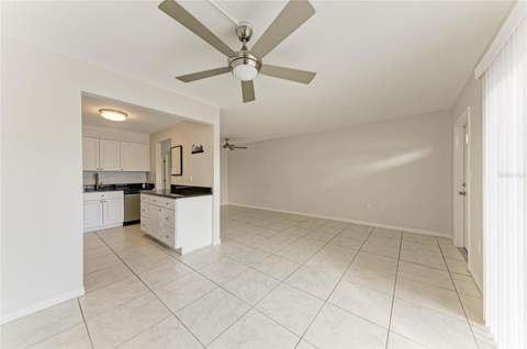 7304 W Country Club Drive #115, Sarasota FL - photo 9 of 53