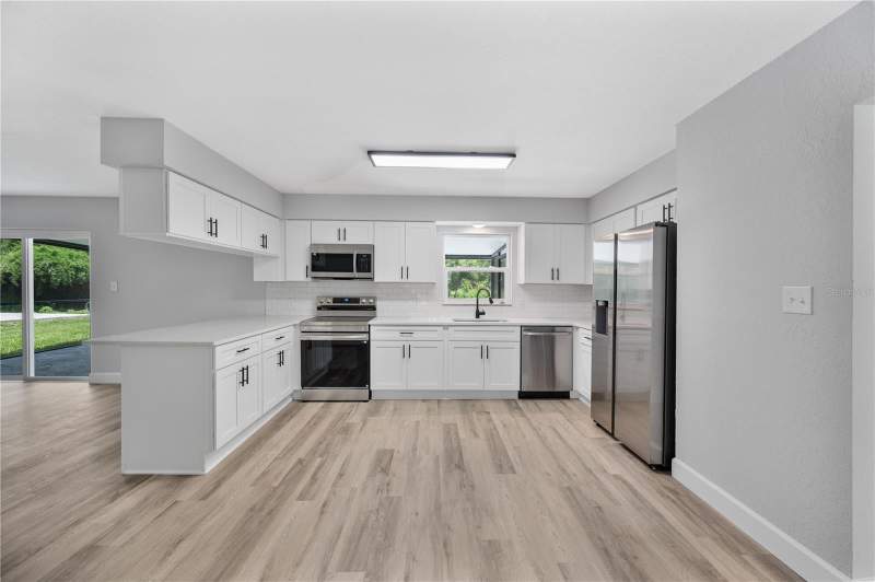 3 bedroom Single Family Residence at 11033 Sherrouse Road, Lakeland, Lakeland — photo 3