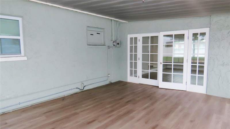 3 bedroom Single Family Residence at 6543 34TH TERRACE, MILES PINES, ST PETERSBURG — photo 5