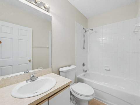 6561 Osprey Lake Circle, Riverview FL - photo 8 of 19