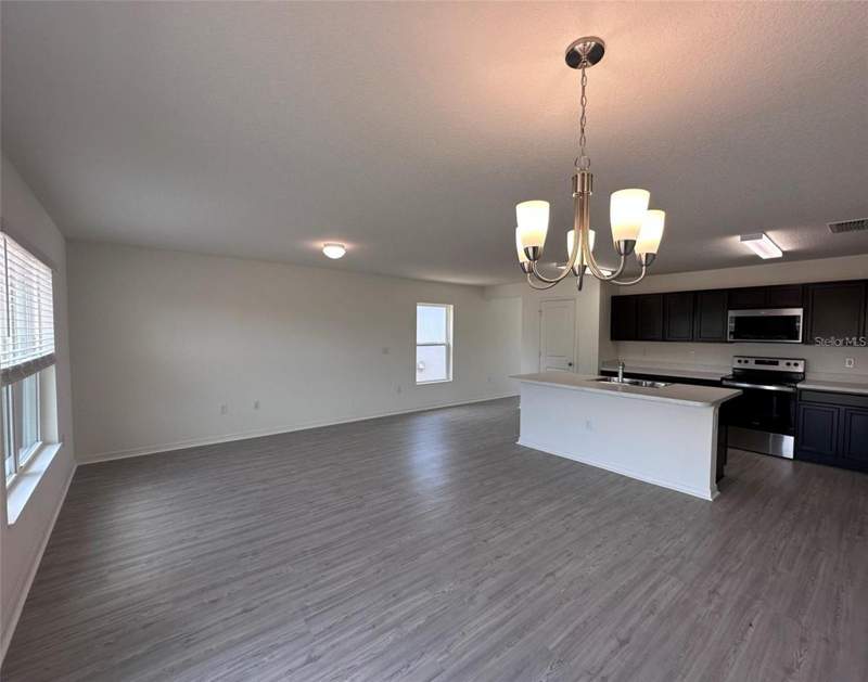 3 bedroom Single Family Residence at 9081 OSCRAFT DRIVE, BELLAVIVA PH 1, DAVENPORT — photo 3