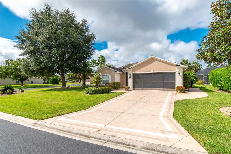 3 bedroom Single Family Residence at 15692 SW 11th Court Road, Summerglen Ph 04, Ocala — photo 2
