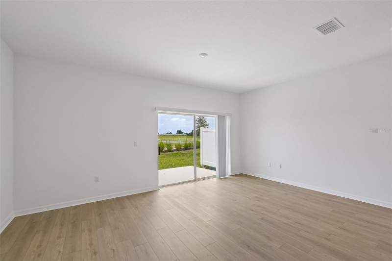 3 bedroom Townhouse at 10754 Eclipse Street, The Towns At Skye Ranch, Sarasota — photo 3