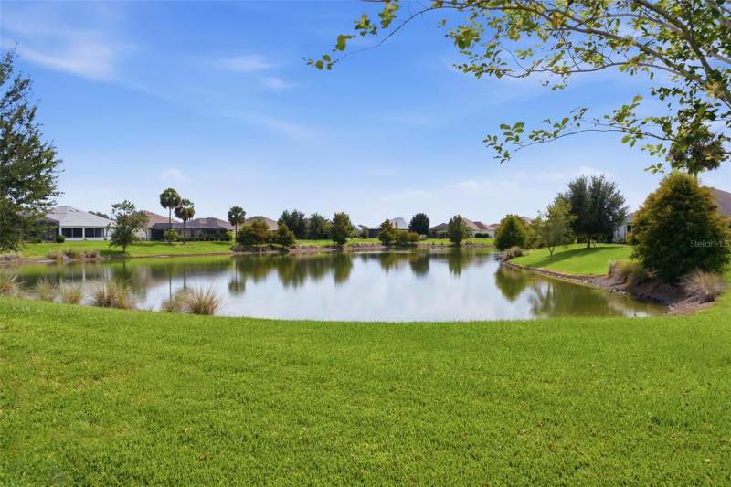 3 bedroom Single Family Residence at 5835 Hensley Avenue, The Villages, The Villages — photo 3