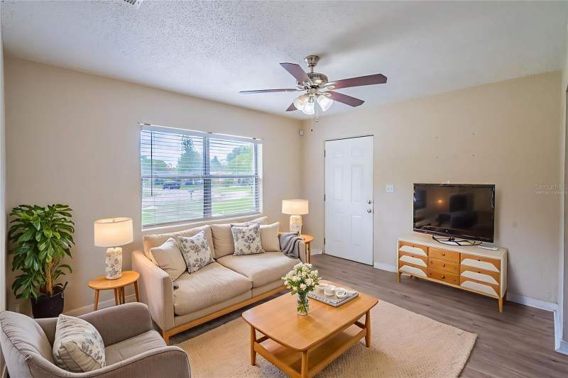 2 bedroom Single Family Residence at 4345 AETNA DRIVE, LAKE LAWNE SHORES, ORLANDO — photo 4