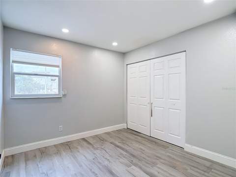 8725 Bay Pointe Drive, Tampa FL - photo 22 of 56