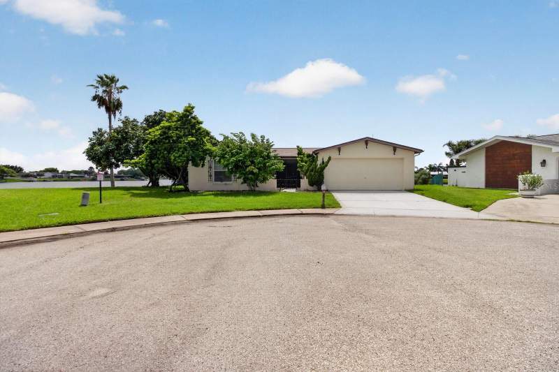 3 bedroom Single Family Residence at 9615 Towanda Lane, Regency Park, Port Richey — photo 3