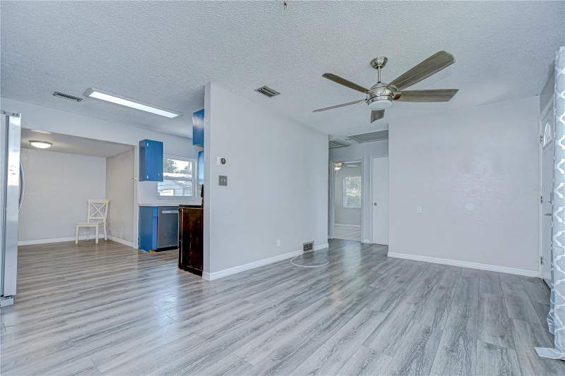 3 bedroom Single Family Residence at 5325 8th Avenue, Gulf Grove, Gulfport — photo 5