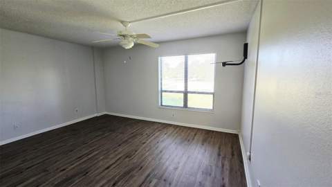 13626 Greenfield Drive #201, Tampa FL - photo 14 of 32