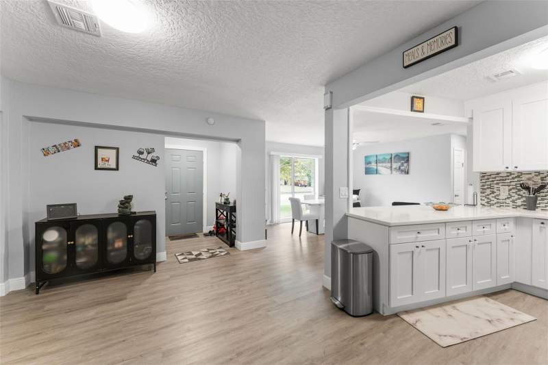 4 bedroom Single Family Residence at 1518 Daroca Drive, Deltona Lakes Unit 72, Deltona — photo 4