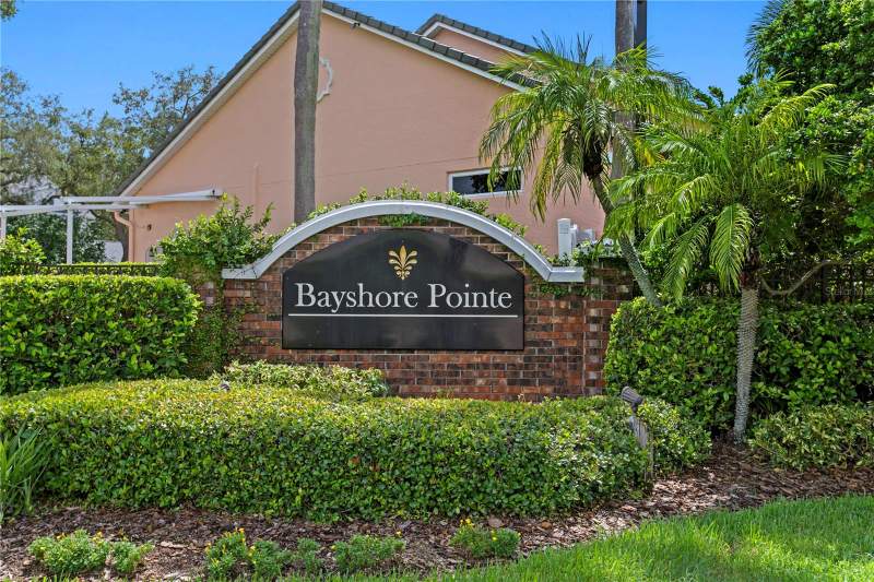 4 bedroom Single Family Residence at 2801 Shore Breeze Drive, The Estates At Bayshore Pointe, Tampa — photo 3
