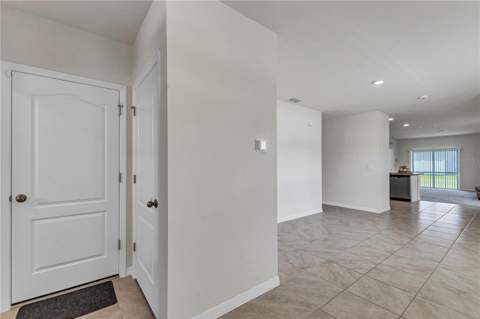 1702 Walnut Crk Drive, Kissimmee FL - photo 6 of 44