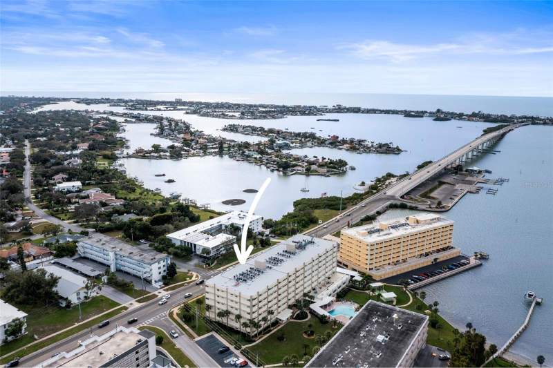 1 bedroom Condominium at 100 Bluff View Drive #609A, Harbour Club Condo 2, Belleair Bluffs — photo 2