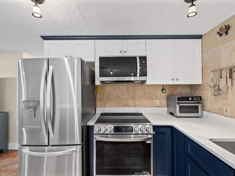 13521 Veronica Drive, Hudson FL - photo 9 of 58